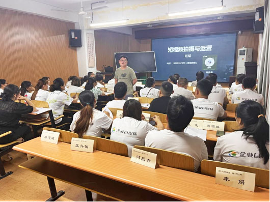 1692582961802341.jpg 01.jpg